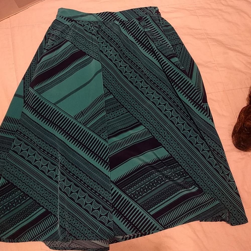 Old Navy skirt WITH POCKETS!!